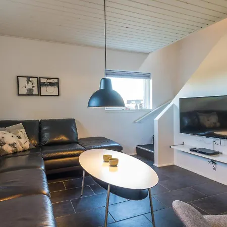 Cozy Coastal Retreat In Fano-by Traum Fanø