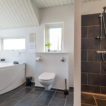 Cozy Coastal Retreat In Fano-by Traum Fanø