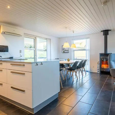 Cozy Coastal Retreat In Fano-by Traum Fanø